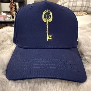 NWT Disneyland Club 33 KEY Hat Baseball Cap